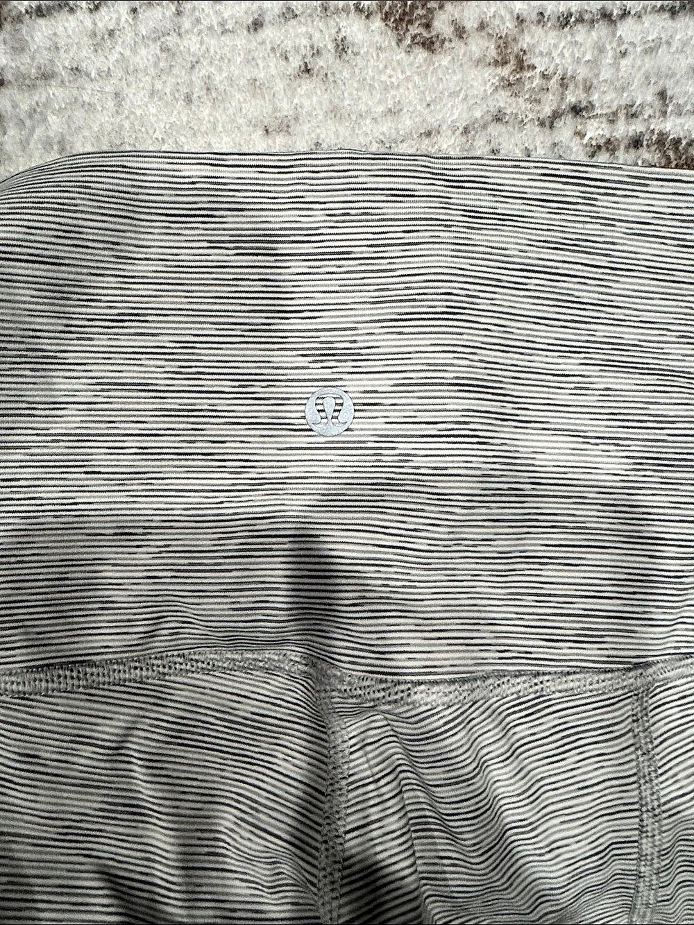 lululemon Wunder Under Crop High-Rise *Roll Down Scallop Leggings in Gray & - Picture 4 of 6